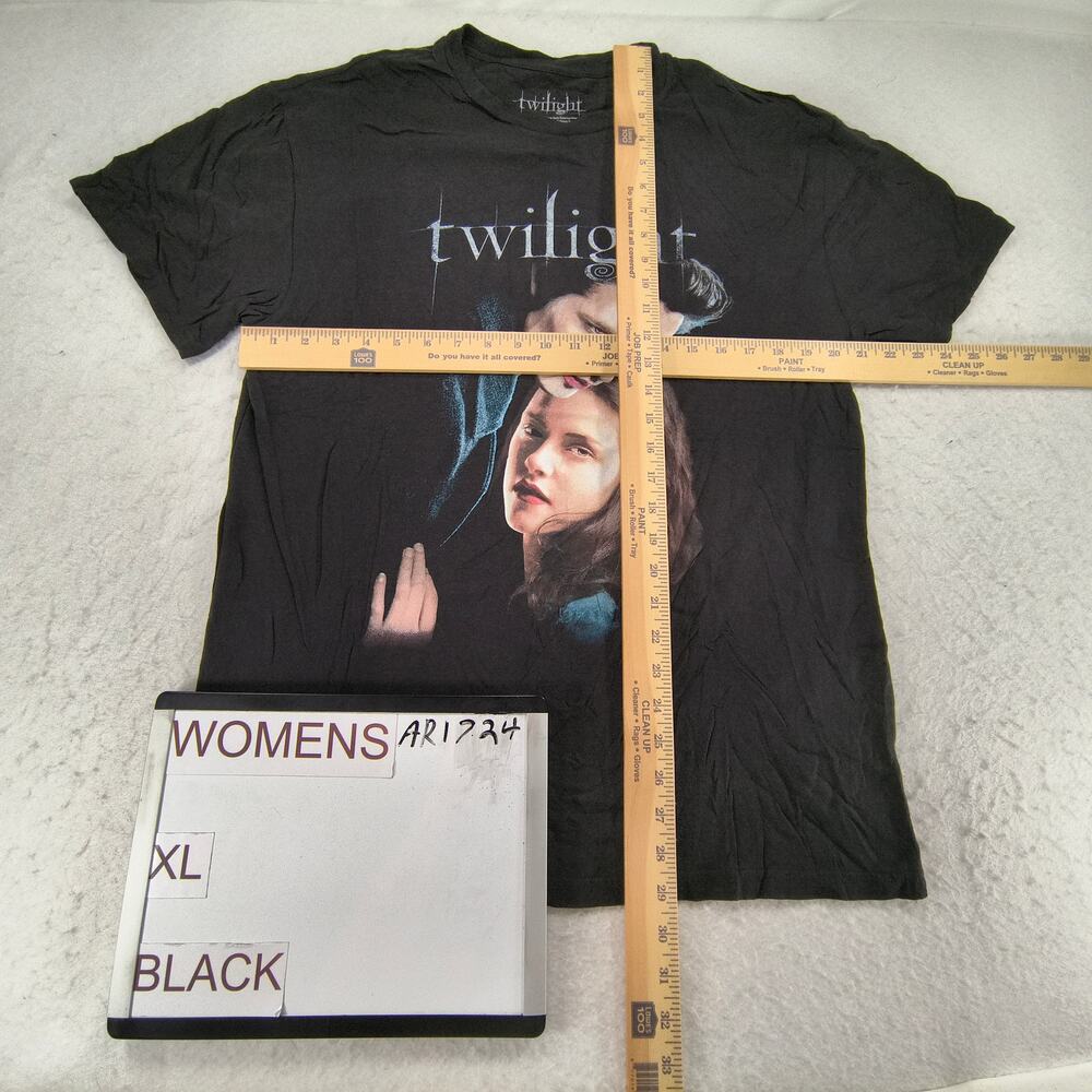 Twilight Movie Crew Neck Graphic Short Sleeve Shirt Womens Size XL Black - Picture 5 of 9